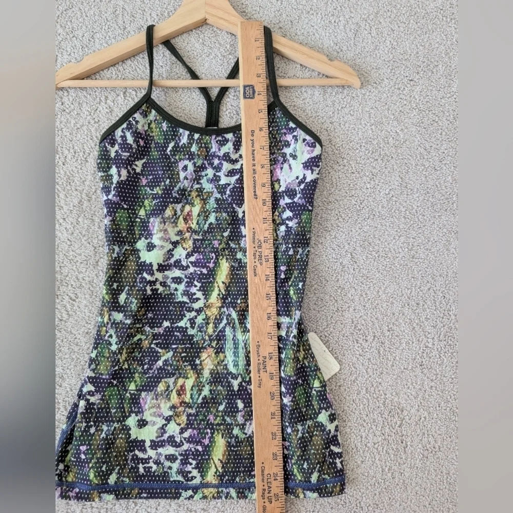 Lululemon Power Y Tank Top 2 Floral Sport White Gator Green Yoga Athletic